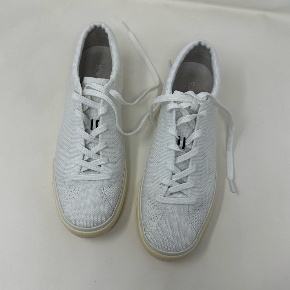 Rothys Lace Up Sneaker in White 9